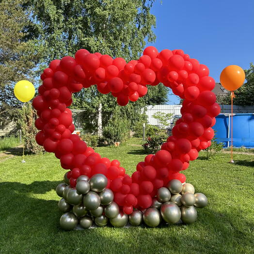 Сердце из шаров 2,5 метра