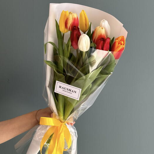 9 тюльпанов