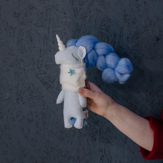 Игрушка ручной работы Единорог
