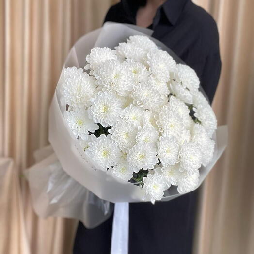 Букет из белой хризантемы