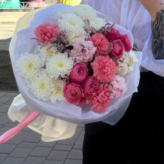 Букет с пион розами