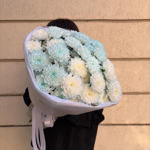 Букет из кустовых хризантем от XOFLOWERS