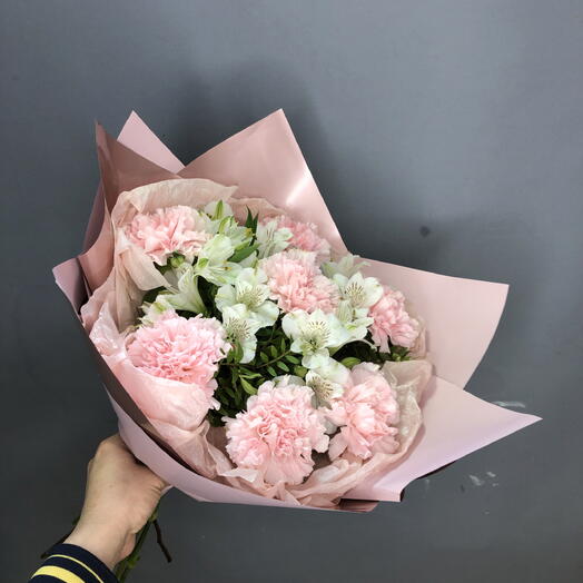 Нежные диантусы с альстромериями🌸