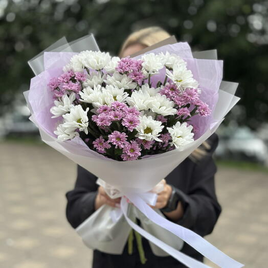 Букет сиреневые и белые ромашки 💜
