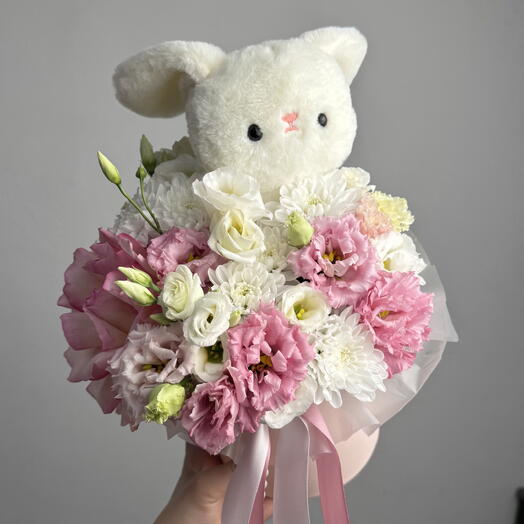 Композиция с плюшевым зайцем 🐰