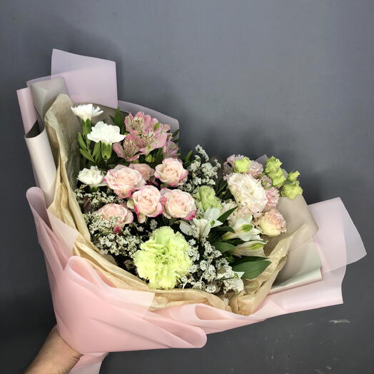 Нежный букет с альстромерией,диантусами,эустомой и лимониумом🌸🌸🌸
