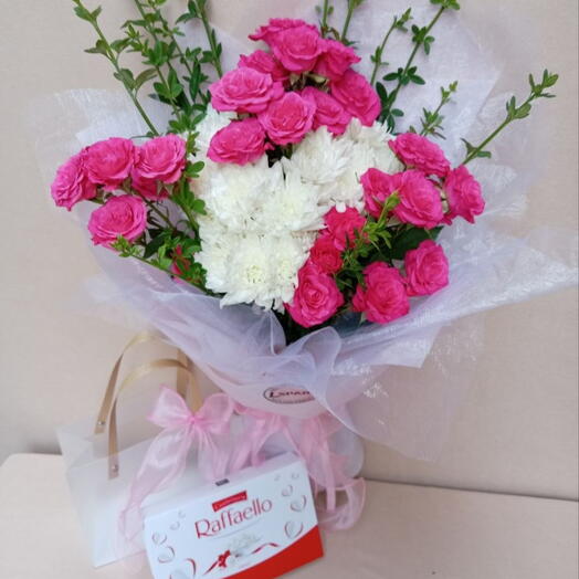 Roses Chrisantemus and Raffaello
