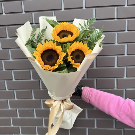 Букет из 🌻 🌻 🌻 подсолнухов