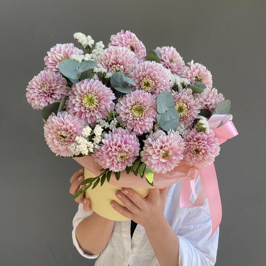 Георгины шляпная коробка
