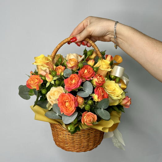 Мини-корзинка с розами «Осеннее солнце»
