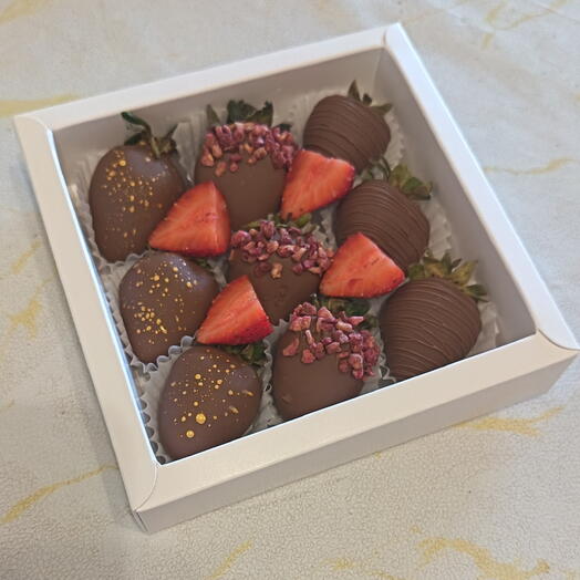 Клубника в шоколаде 9 шт.. 🍓🍫