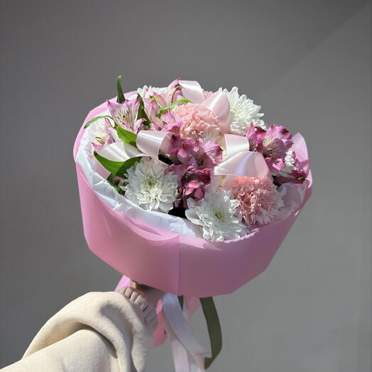 Букет из хризантемы ,альстромерии и диантуса💐💕