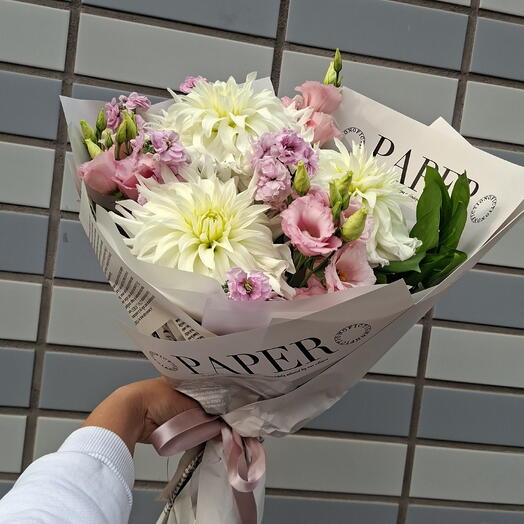 Свежесть💕Букет из георгин,лизиантуса маттиолы и рускуса