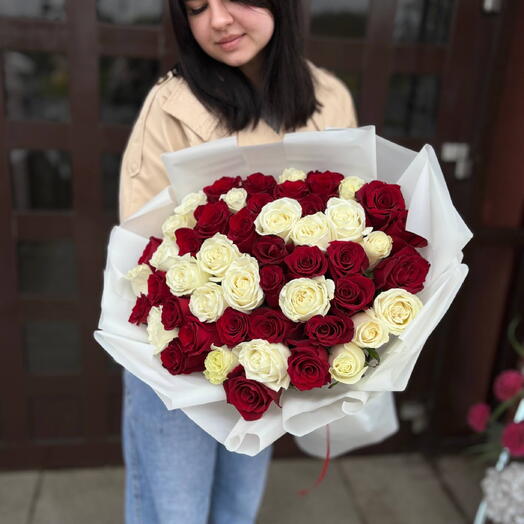 Букет из 51 розы микс