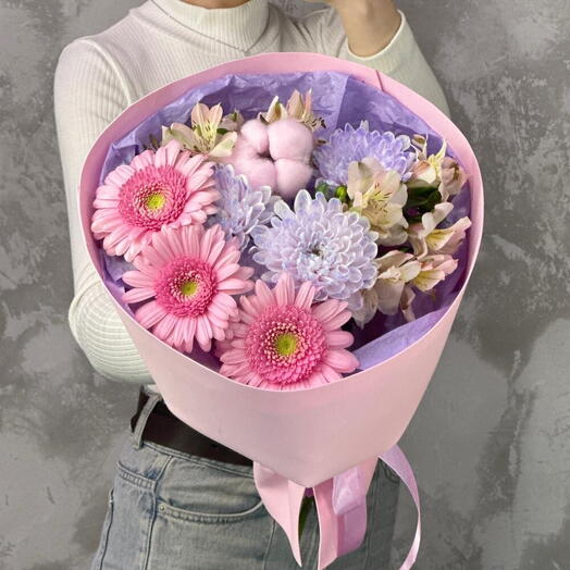 Букет Калейдоскоп 🥰 розовые гербера, альстромерия, необычная фиолетовая хризантема, хлопок💜
