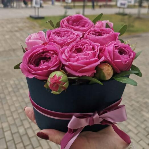 Цветы в коробке " Милая"