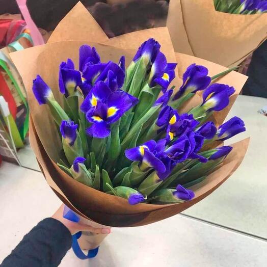 Букет из 31 ириса
