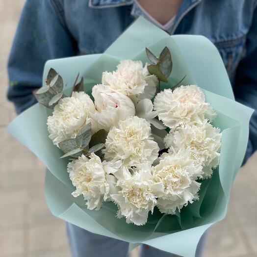 Dianthus and peony