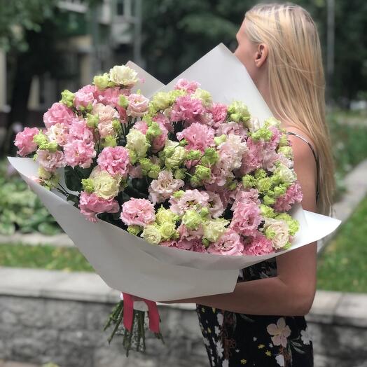 Гранд букет из эустомы