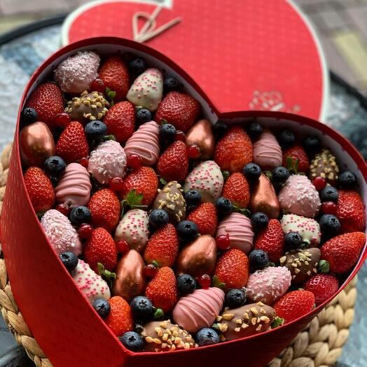 Клубничное сердце