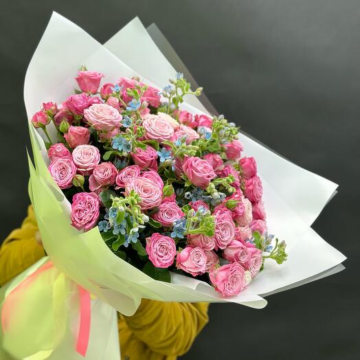 Bouquet of peony roses