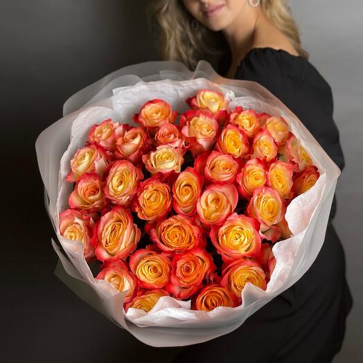 Red and orange roses 35pcs