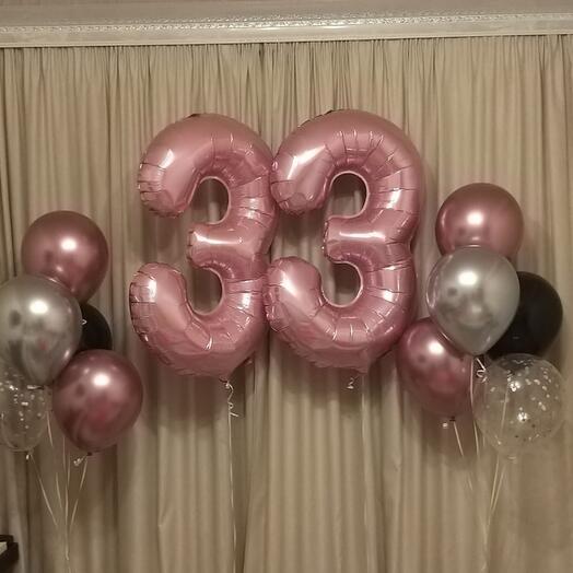 Композиция из гелиевых шаров "33 года"