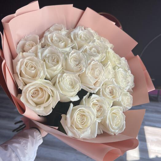 25 White roses
