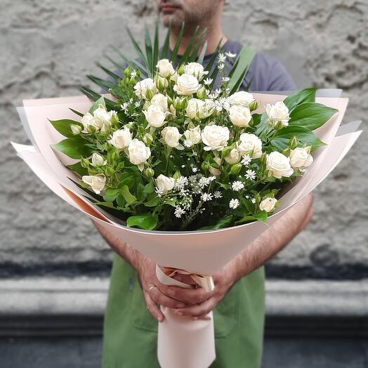 Букет из кустовой розы Восторг