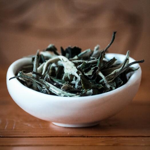 Юэ Гуан Бай