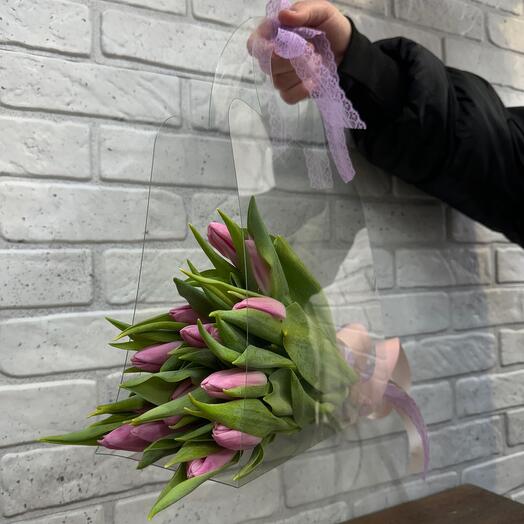 Тюльпаны в модной переноске
