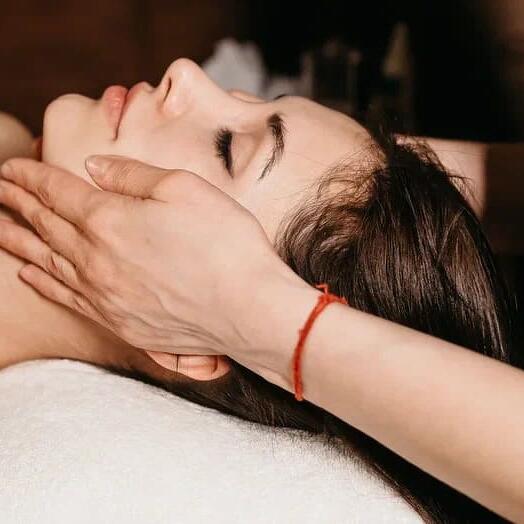 SPA Ручная пластика лица + микротоки: лифтинг, устранение морщин, снятие отечности