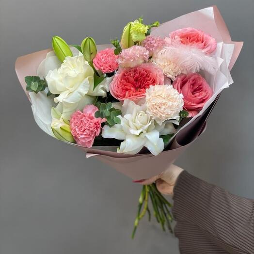 Букет ВАУ с пионовидной лилией и розой