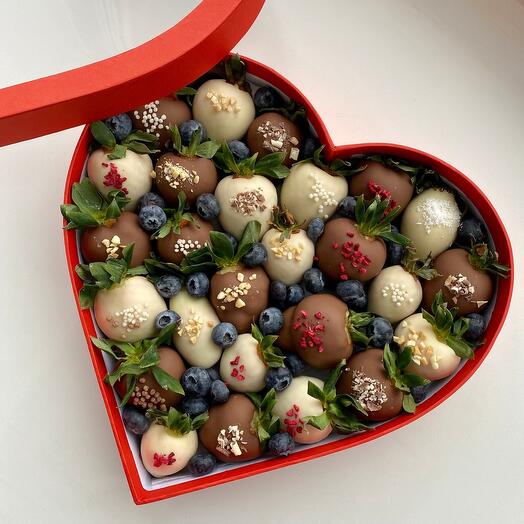 Fresa en chocolate "VIP-Box" bajo champán