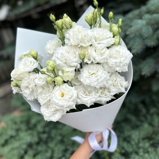 Букет белой эустомы