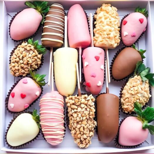 Микс 8 клубник + 8 бананов