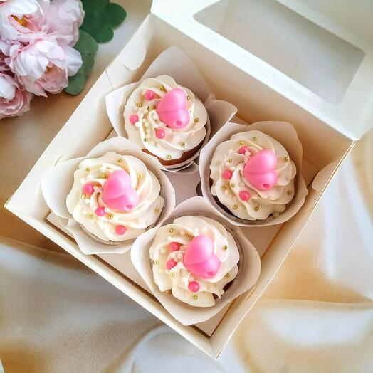 Cupcakes de vainilla "Corazones" 4 piezas