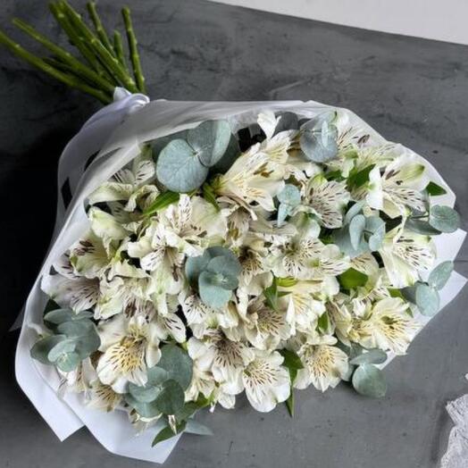 Delicate bouquet of white alstroemeria and eucalyptus