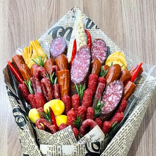 Мужской букет из закусок