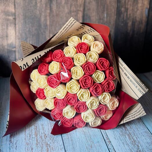 Букет из шоколадных роз на 8 марта