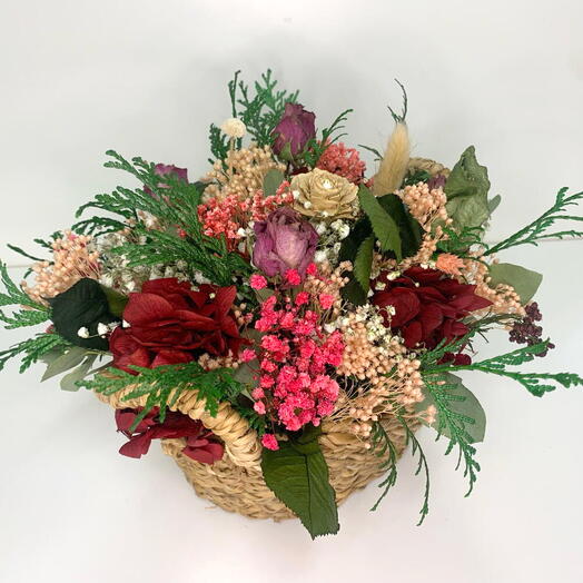 Cesta con flores secas San Valentin