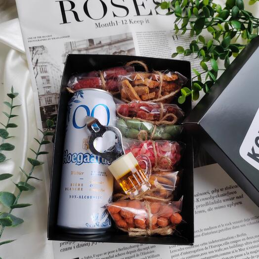 A gift for a man beer set