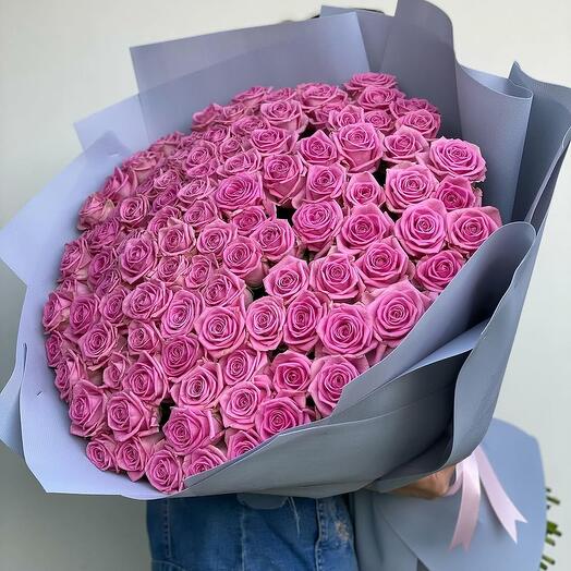 Нежные розовые  розы