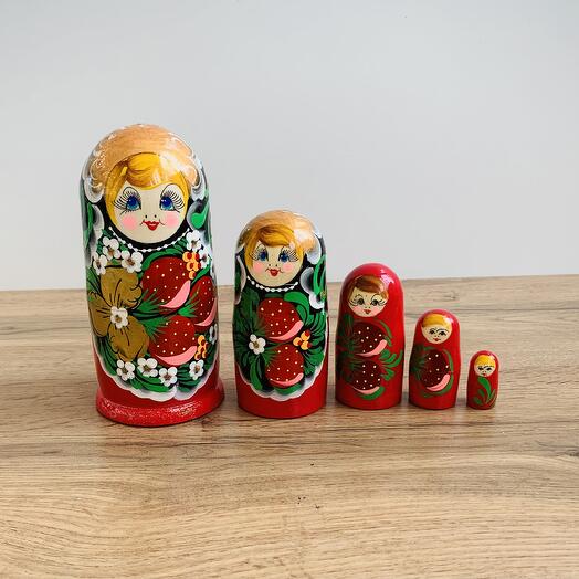 XМатрешка, клубничка, 5 мест