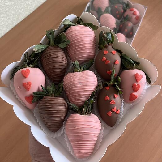Клубника в шоколаде «Люблю»