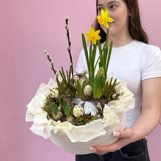 Пасхальная композиция «Солнечные нити»