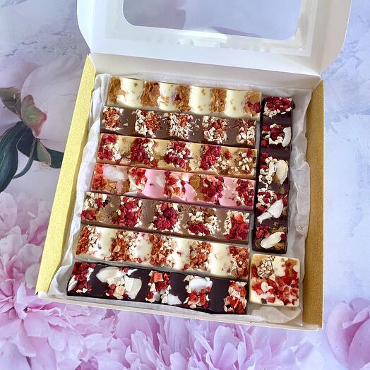 Набор шоколадных батоничков для полезного перекуса