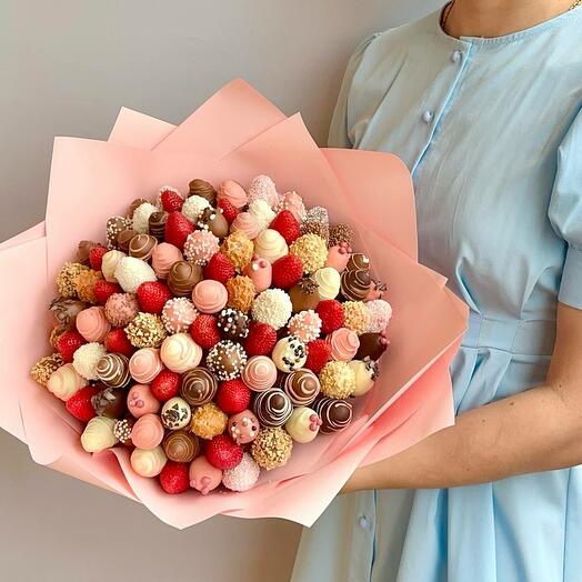 101 strawberries "Bouquet GIANT"