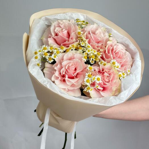 Французские розы и ромашка💖/ цветы с доставкой в Уфе