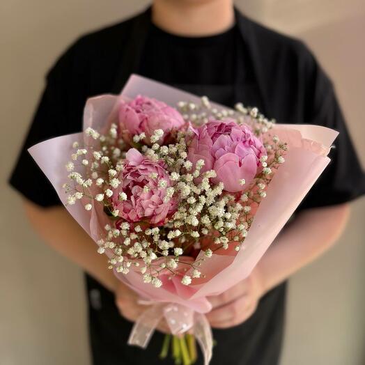 Bouquet 040 (букет из пионов и гипсофилы)